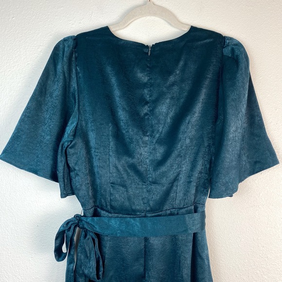 Lulus Wrapped Up In Love Emerald Green Satin Faux Wrap Dress Womens S - Picture 10 of 15